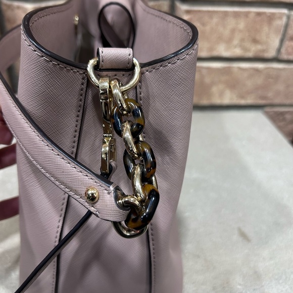 sold!! - Picture 2 of 8